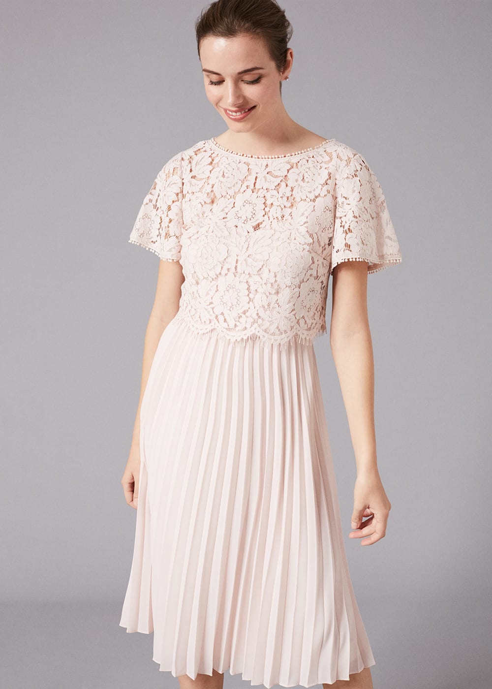 Pleated lace gown 2025