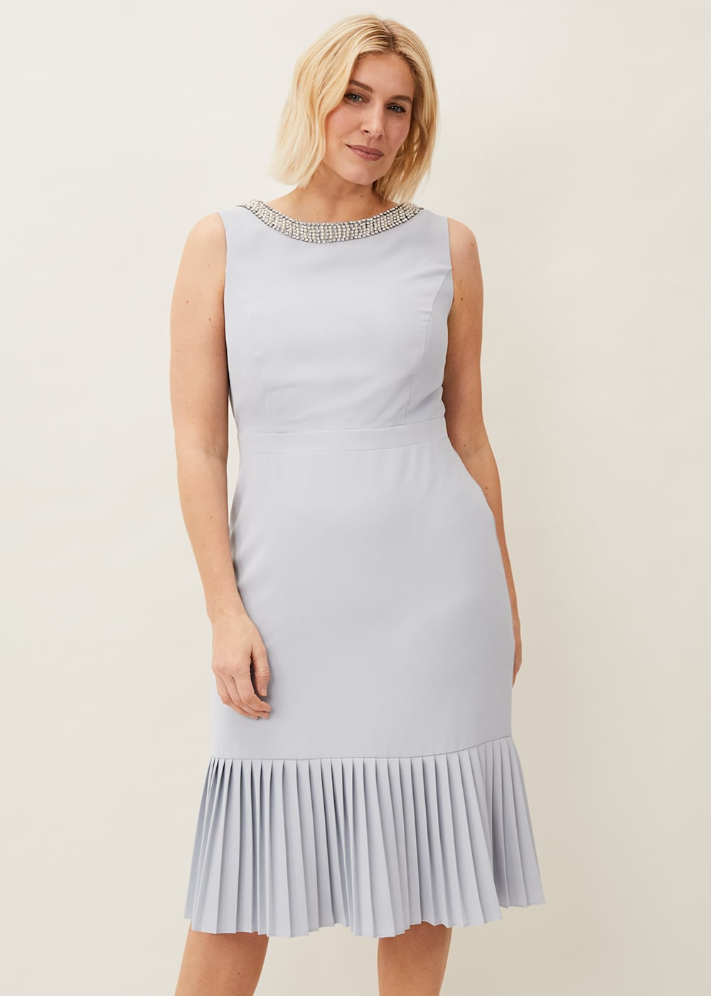 Pleated hem bodycon dress new arrivals