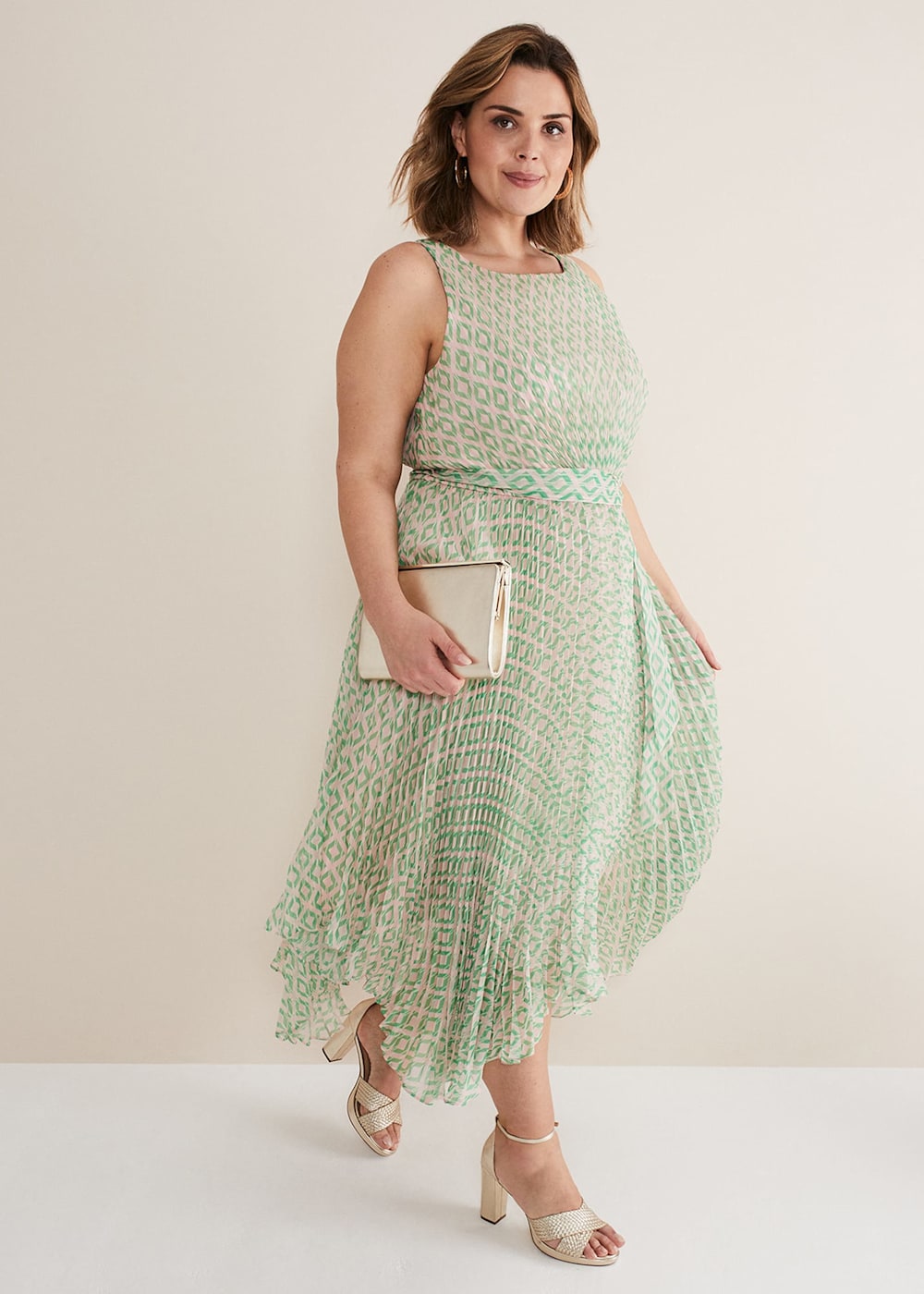 Plus size diamond dress shop