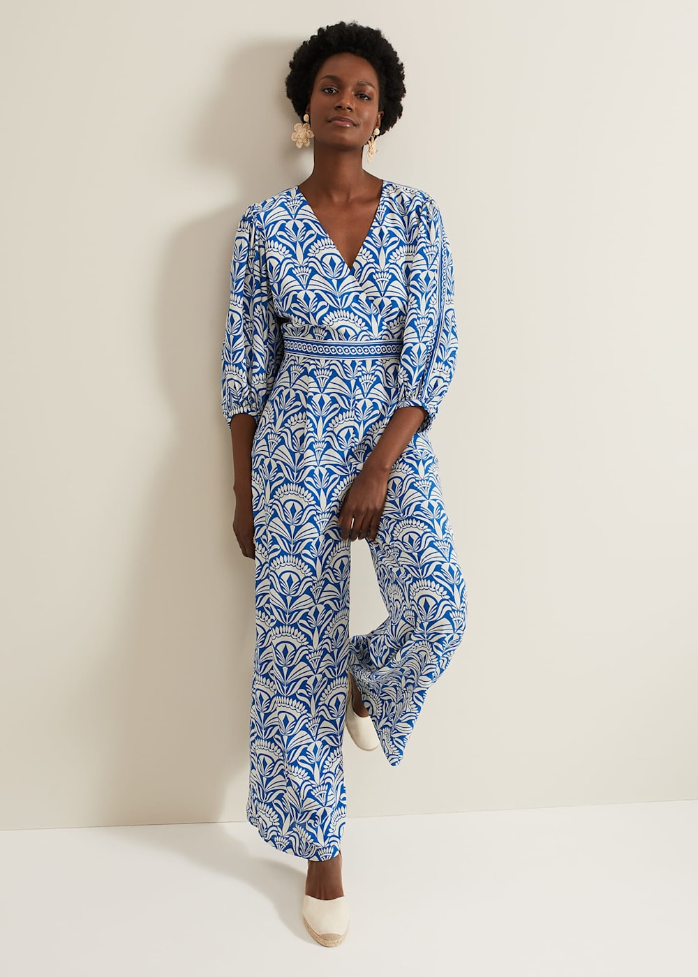 222257000-01-amy-print-v-neck-