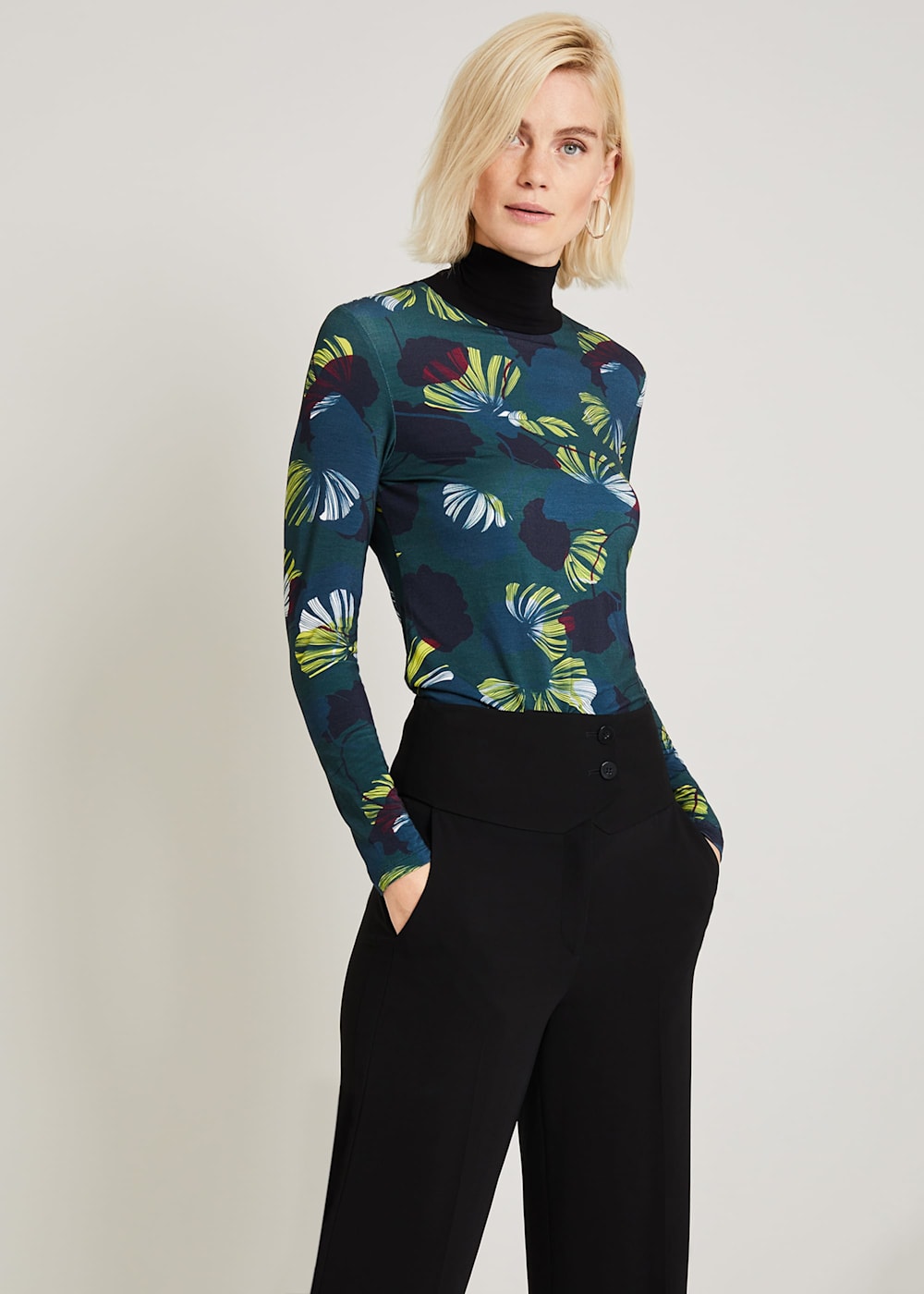 Print turtleneck top hotsell