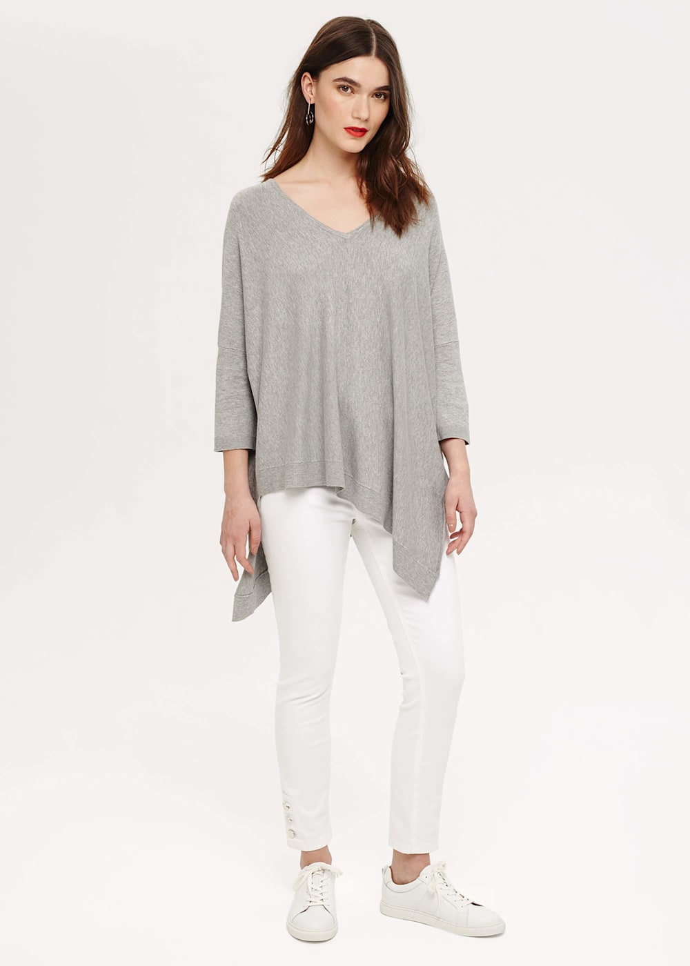 Phase eight asymmetric jumper outlet