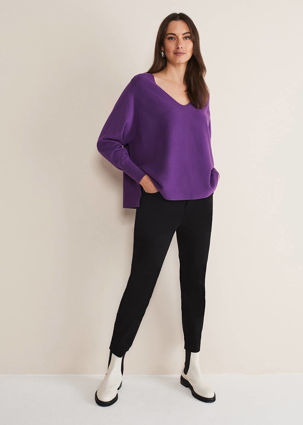 Kirste Textured Fine Knit V-Neck Jumper | Phase Eight UK |