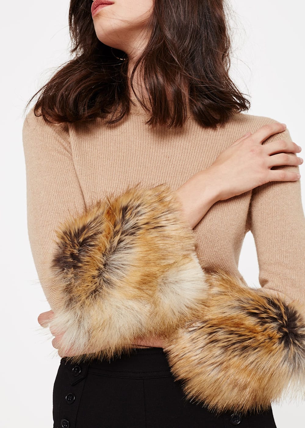 Jumpers with fur cuffs online