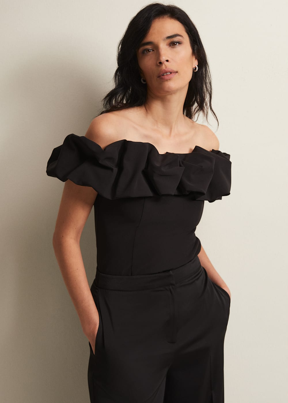 Off the shoulder ruffle top 2025