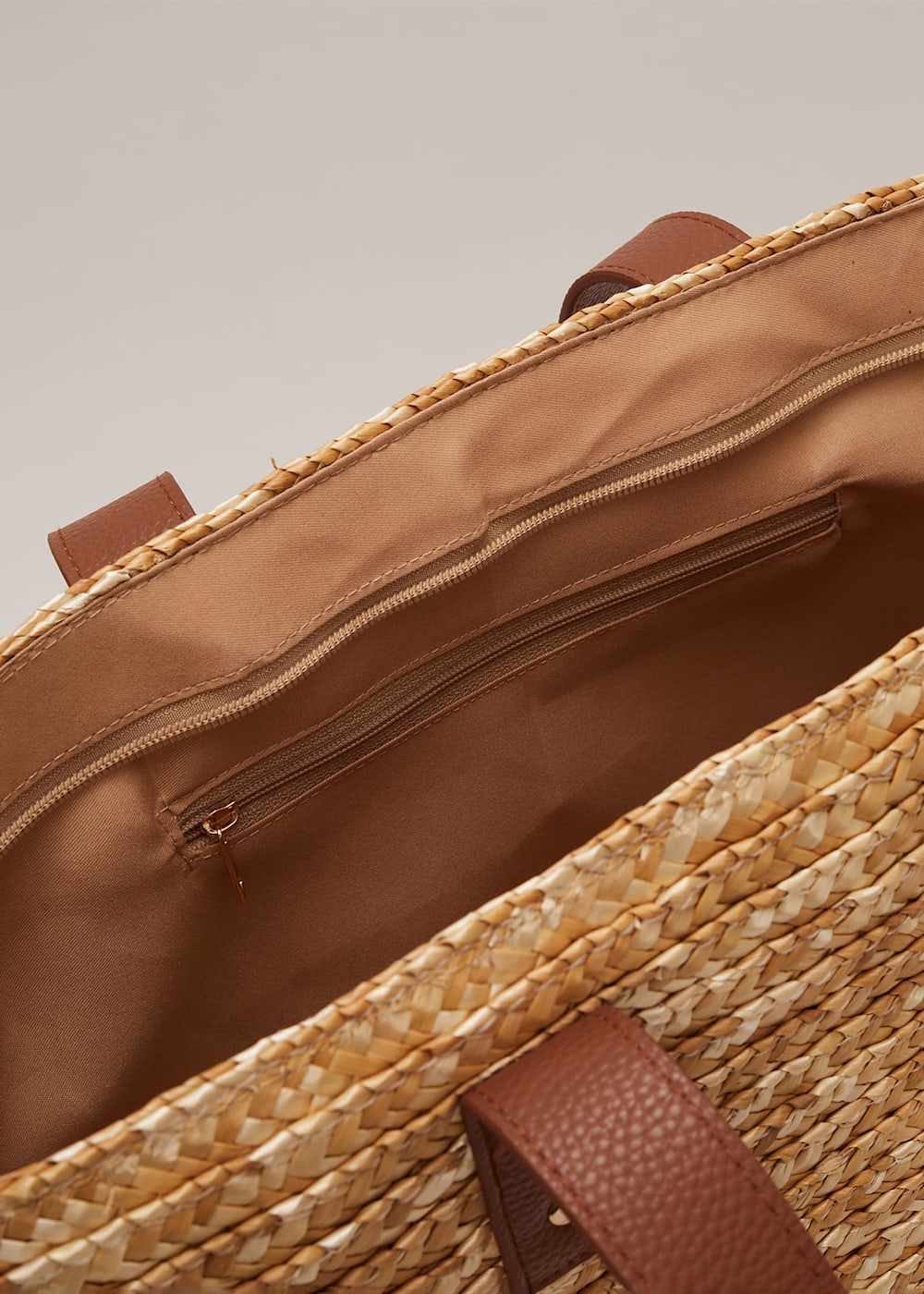 Straw over the shoulder bag deals