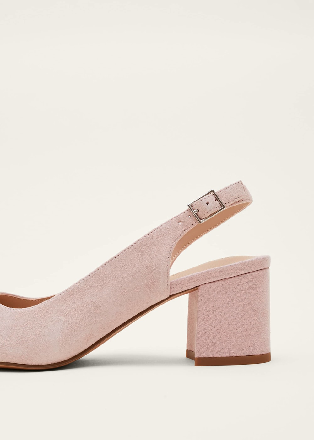 Verzierte Schuhe mit Blockabsatz