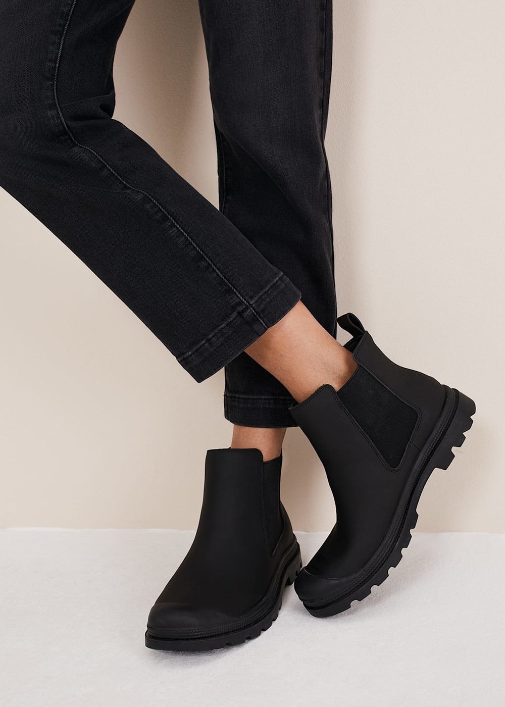 Joules clarendon chunky chelsea boot clearance