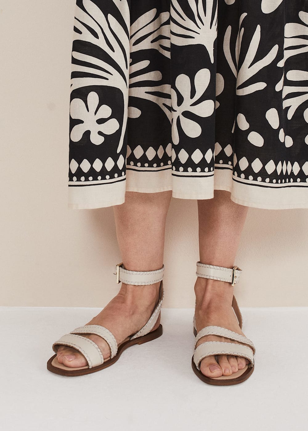 Flat leather sandals uk online