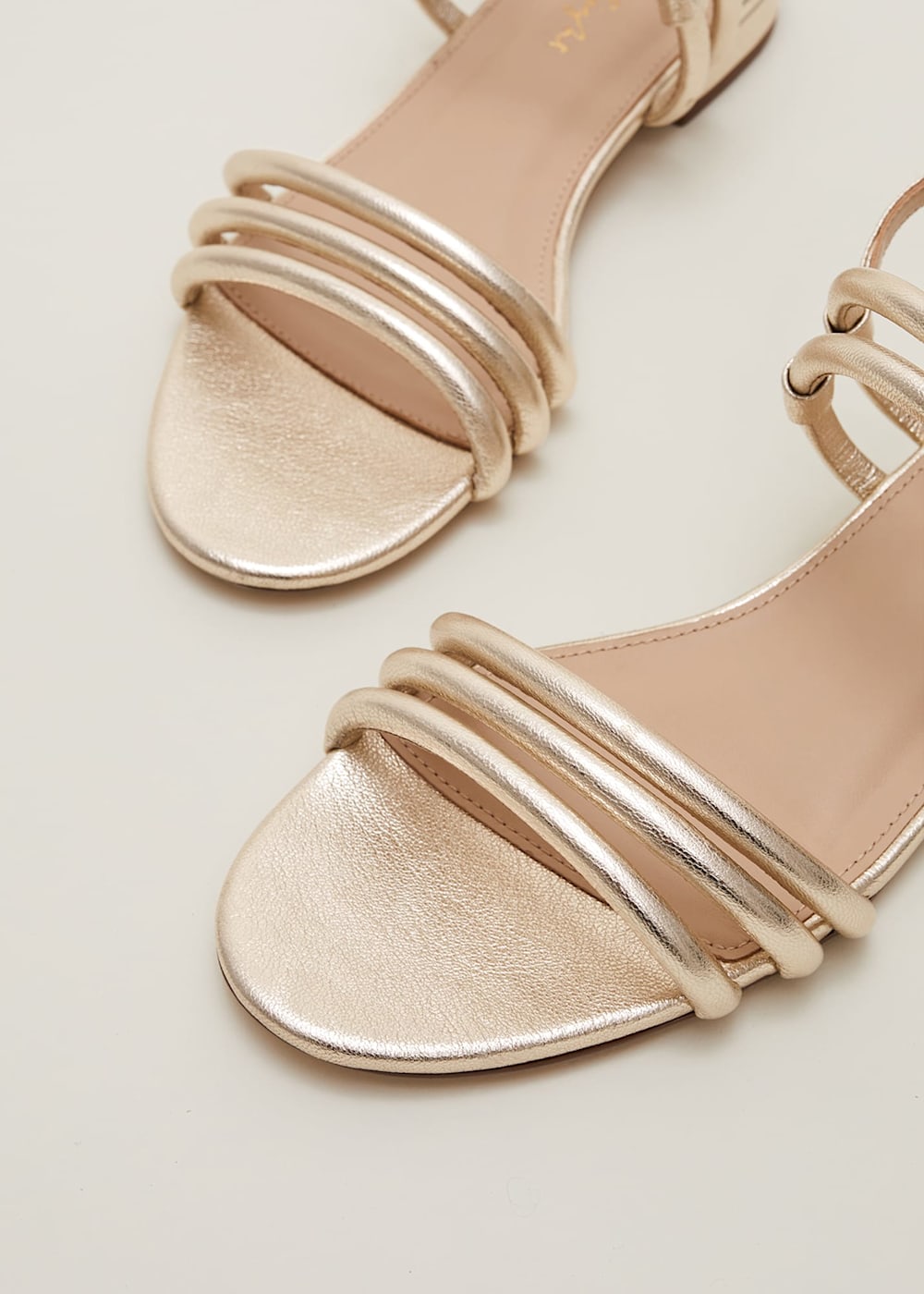 Simple gold sandals outlet