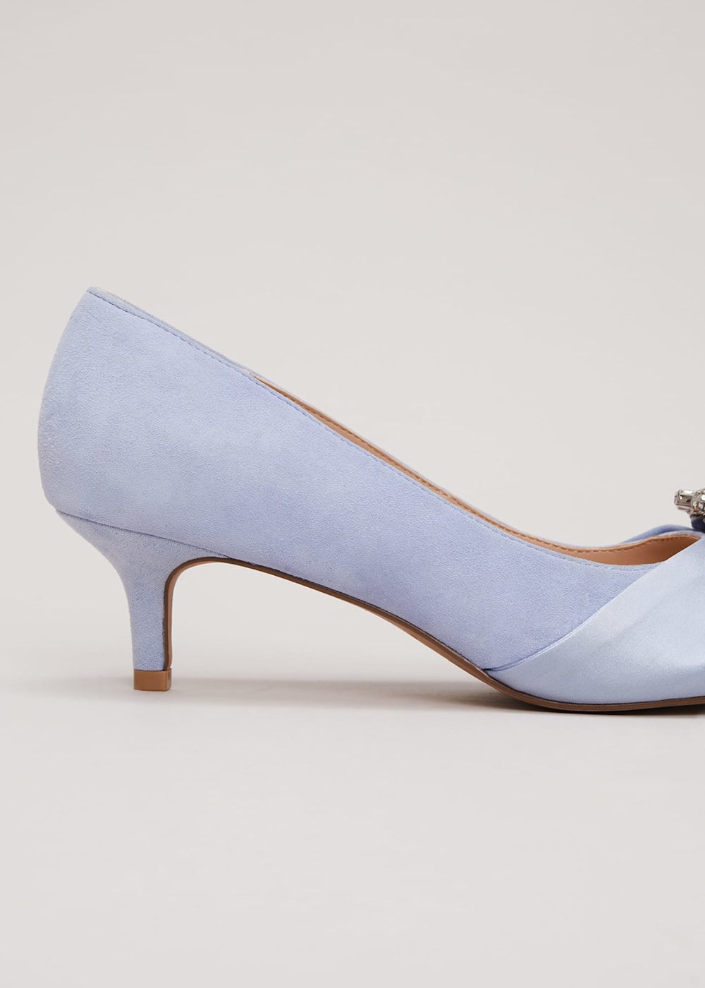 Light blue kitten heels outlet