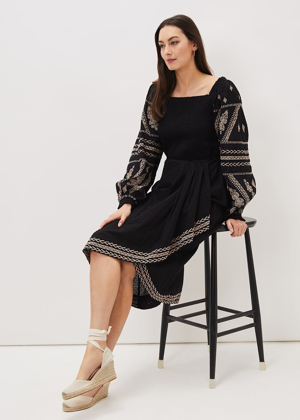 Black embroidered maxi skirt outlet