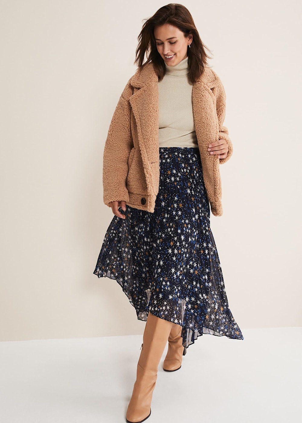Star pleated skirt top