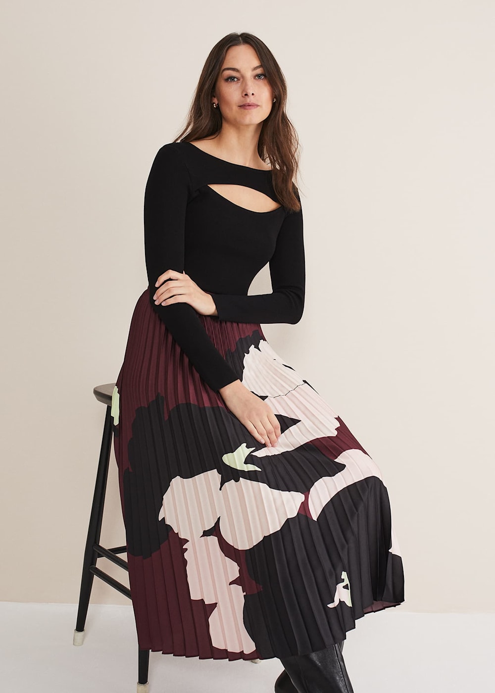 Pleated evening skirt 2025
