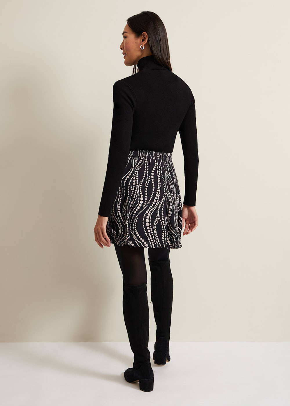Ilaria Flippy Mini Pearl Print Skirt | Phase Eight UK |