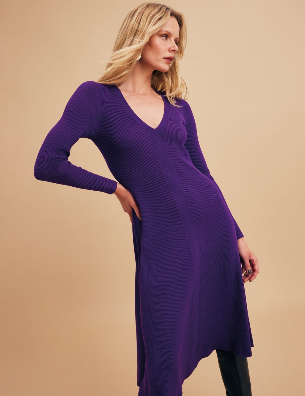 Woman wearing Phase Eight Purple Dress