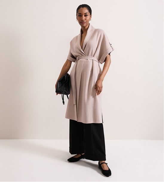 Woman wearing Phase Eight outfit