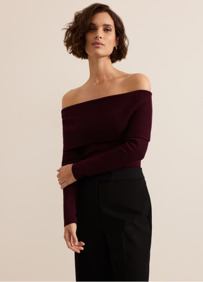 Woman wearing Phase Eight top