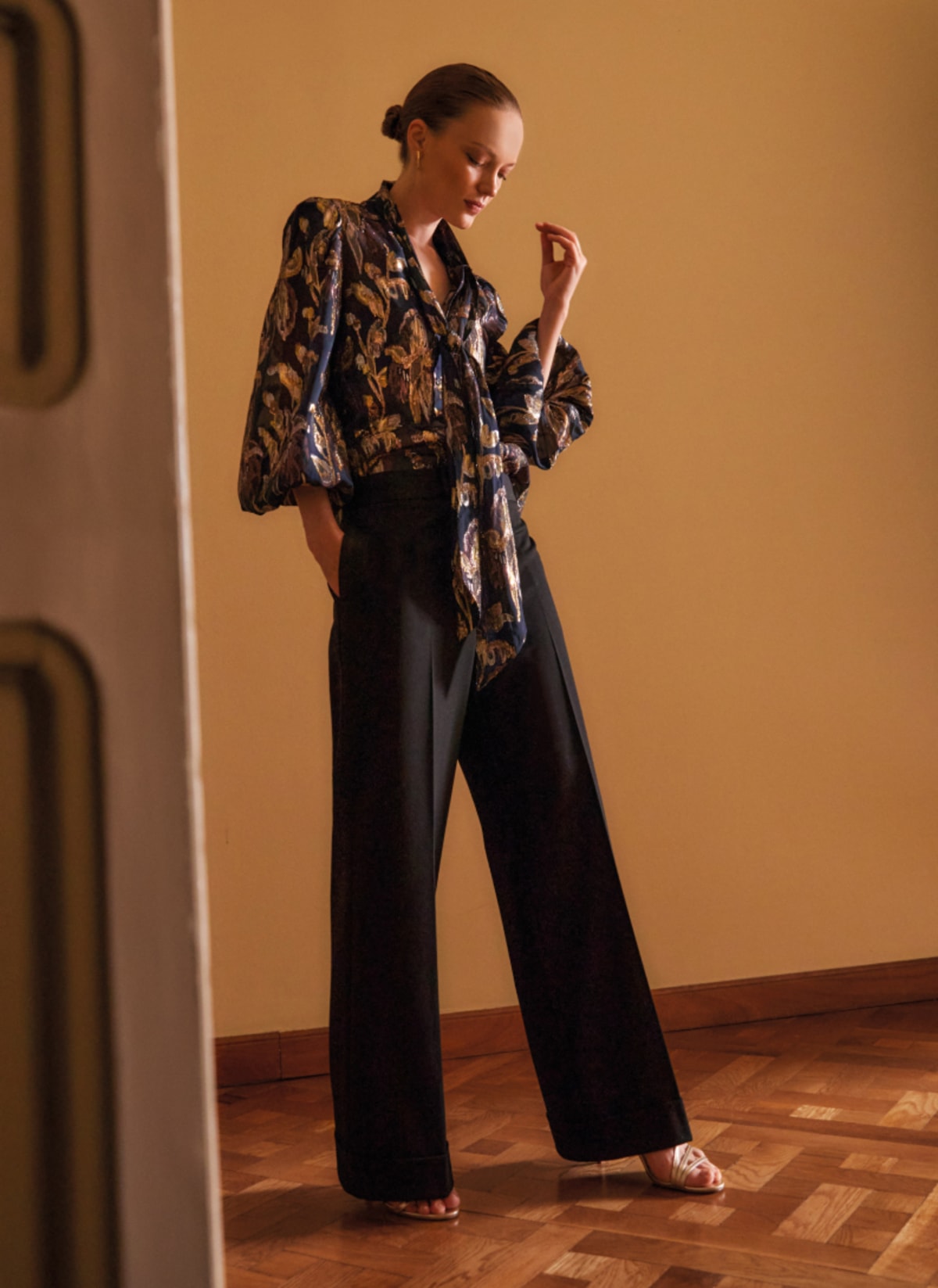 Woman wearing Phase Eight outfit