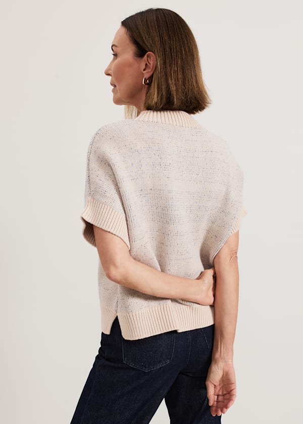 Sara Geo Tabard