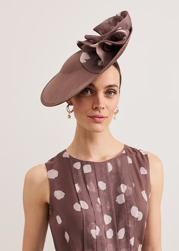 Spot Fascinator