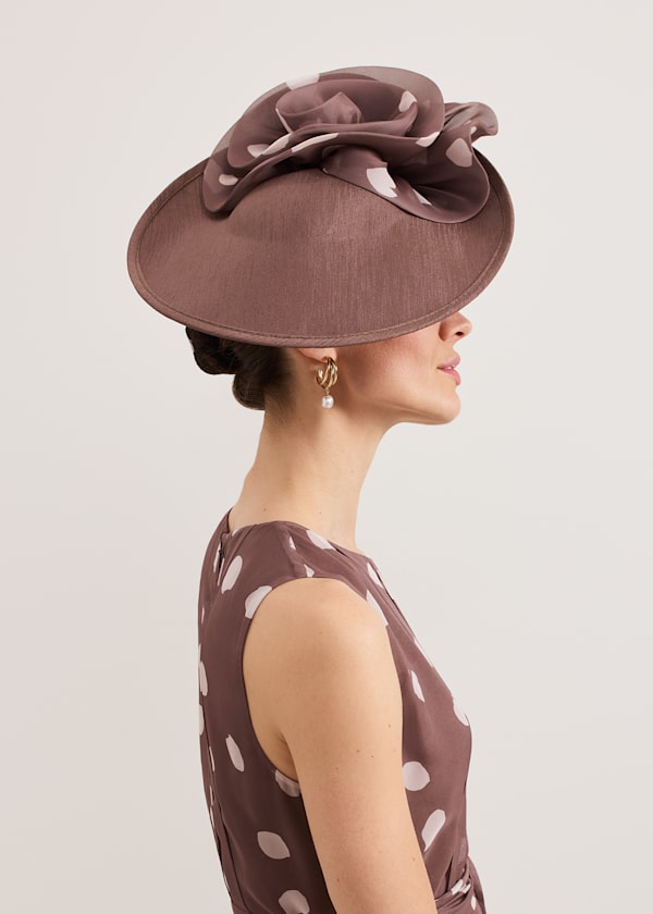 Spot Fascinator