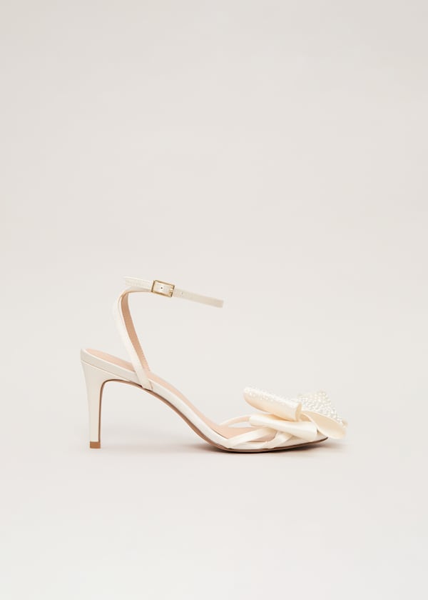Pearl Bow Sandals