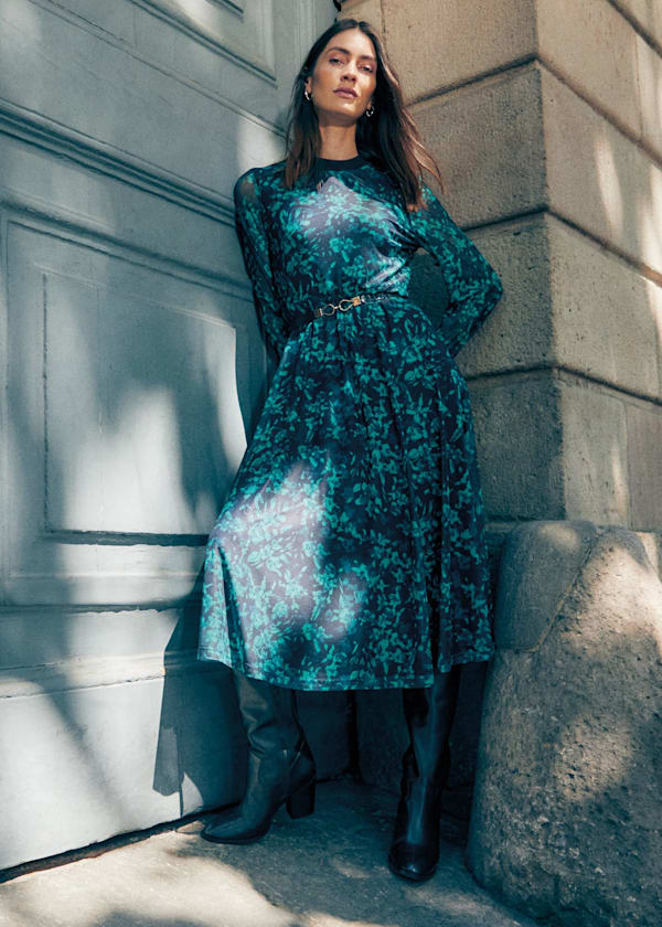 Sale Dresses Under 100 Women s Dresses Sale Phase Eight UK