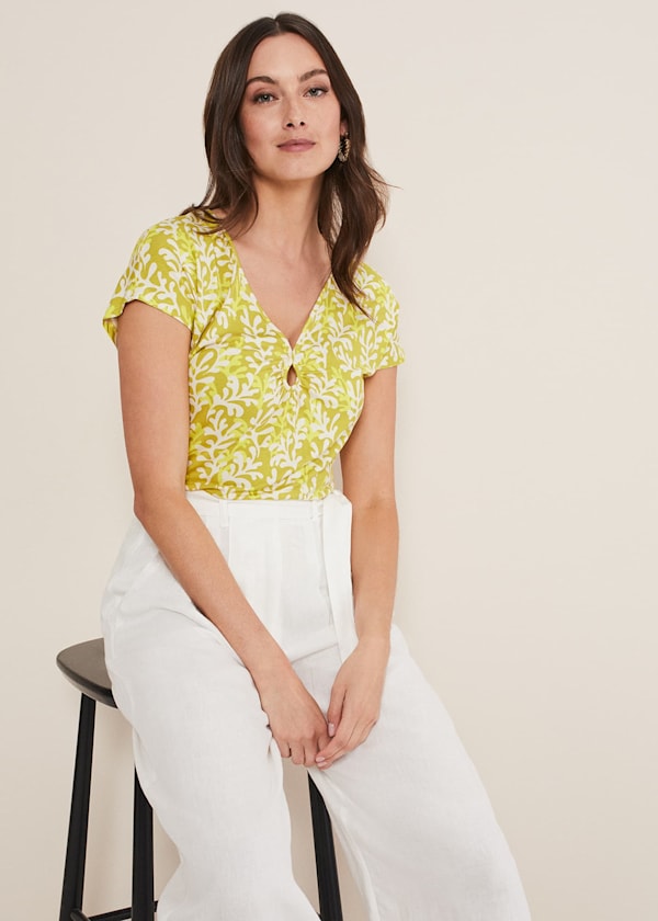Holiday shop womens clothes hotsell