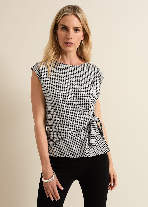 Halsey Houndstooth Jacquard Top