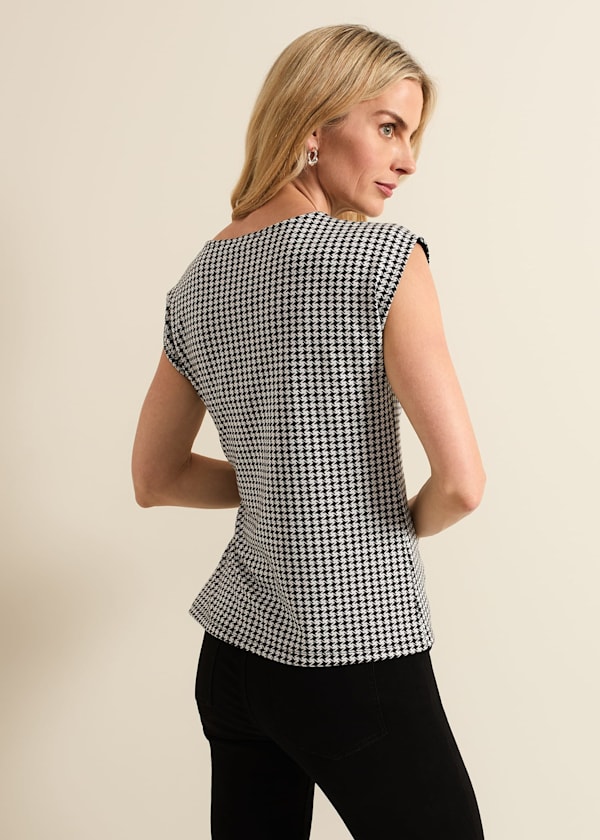 Halsey Houndstooth Jacquard Top