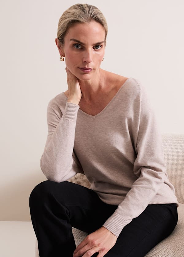 Senita Fine Knit V-Neck Jumper