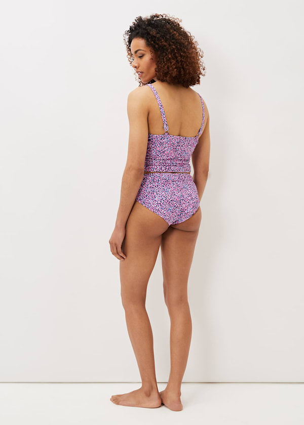 Alivia Brief