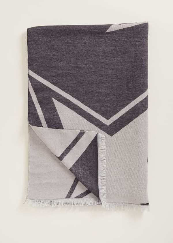 Oversized Star Scarf