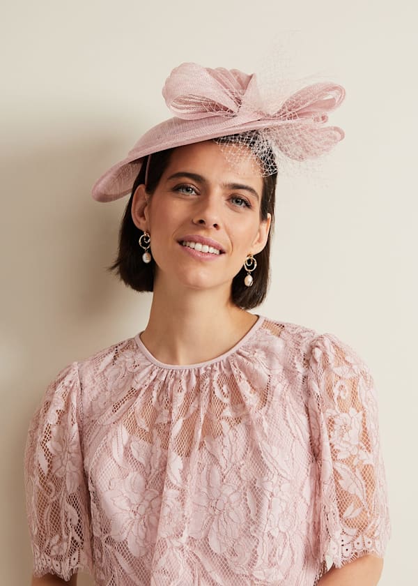 Pink hats and sale fascinators