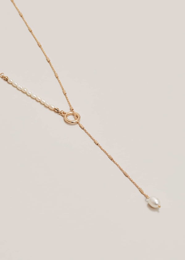 Short Pearl Larriat