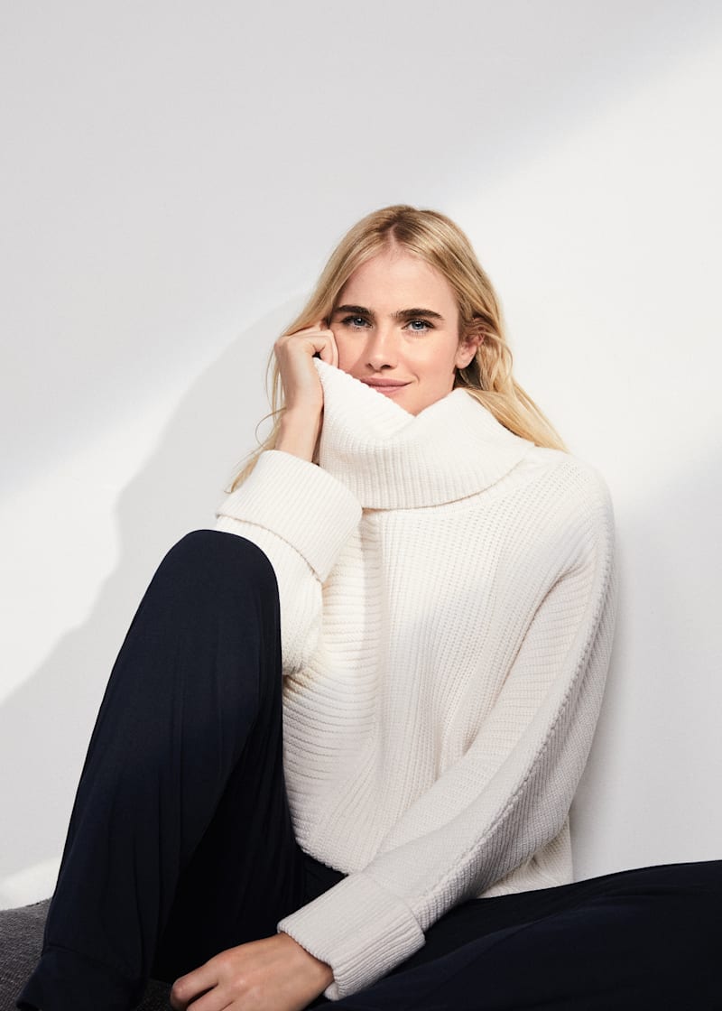 Turtleneck cowl top