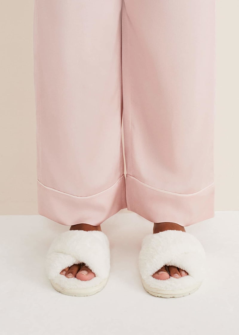 Ivory Faux Fur Slipper Sliders