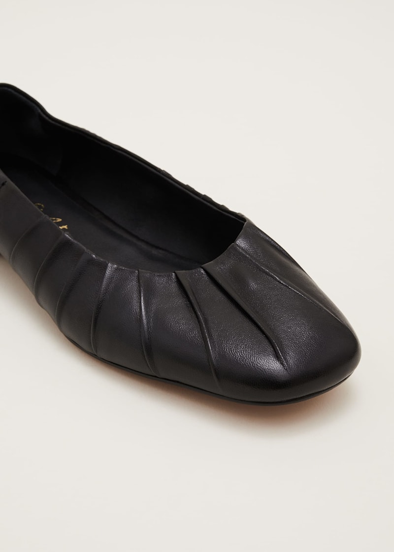 Elasticated pump shoes clearance