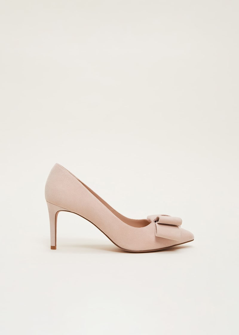 Suede bow pumps deals