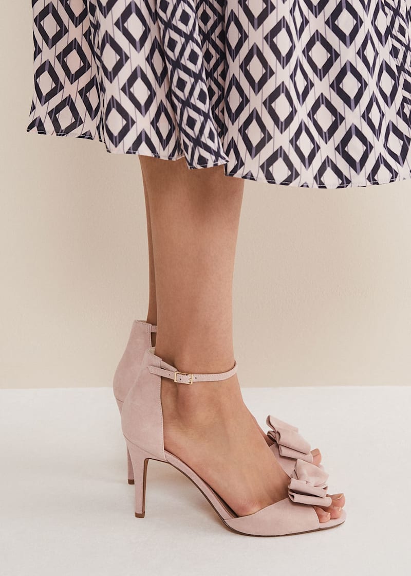 Suede bow heels cheap