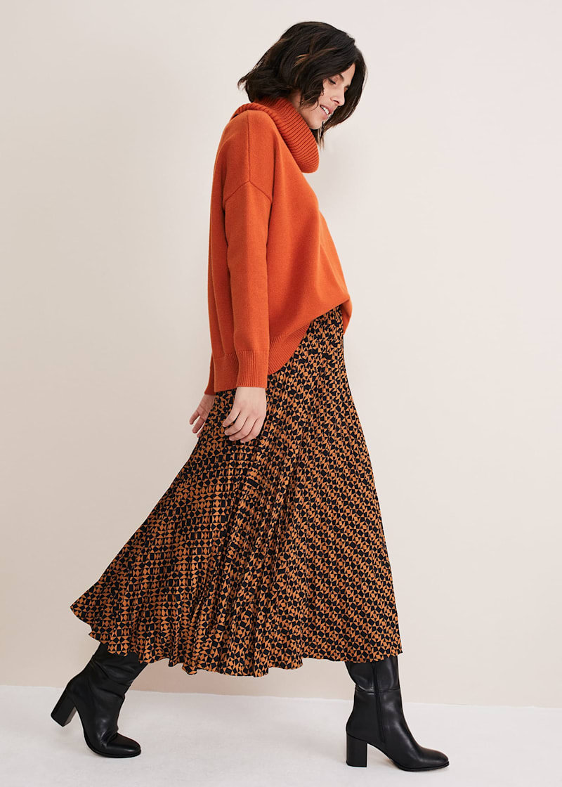 Red animal print pleated skirt 2025